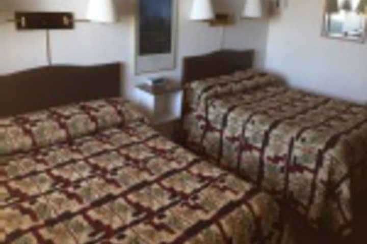 Room 61 of 408