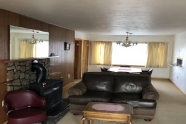 Room 273 of 408