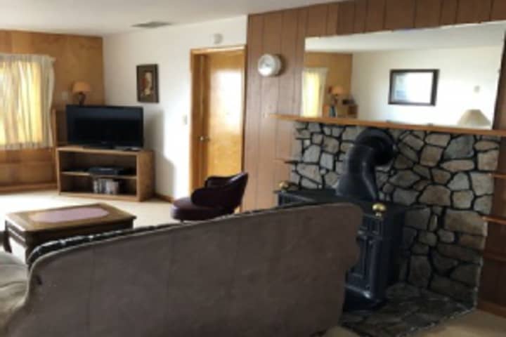 Room 285 of 408