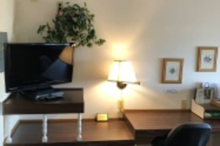 Room 379 of 408