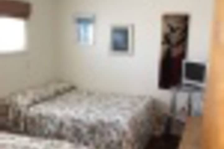 Room 196 of 408