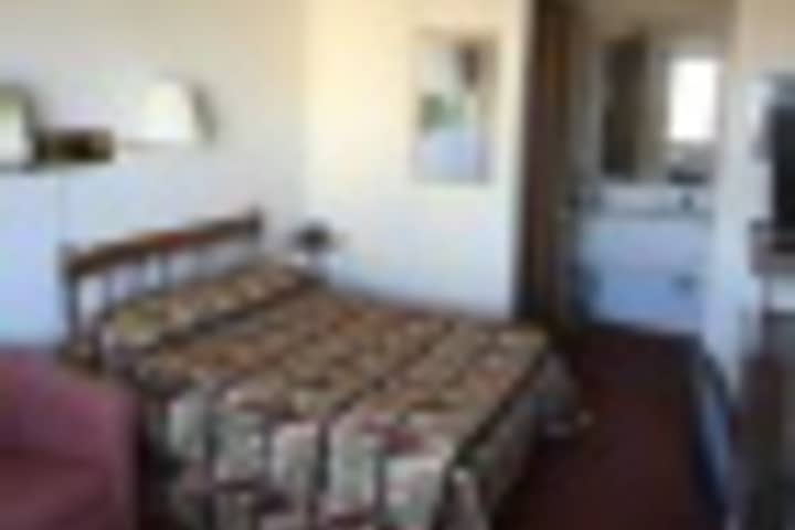 Room 315 of 408