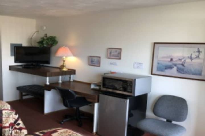 Room 81 of 408