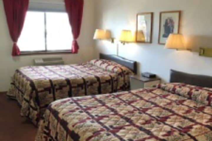 Room 92 of 408