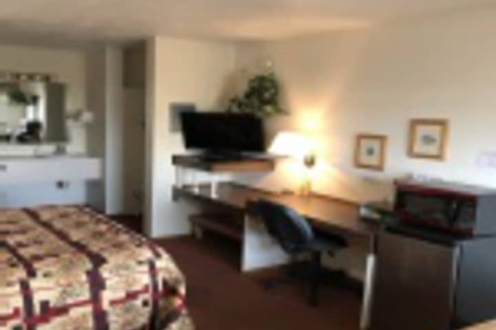 Room 373 of 408