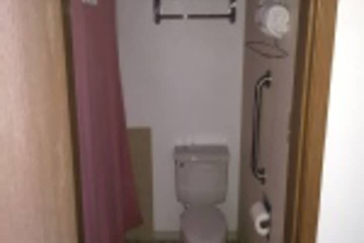 Room 109 of 408