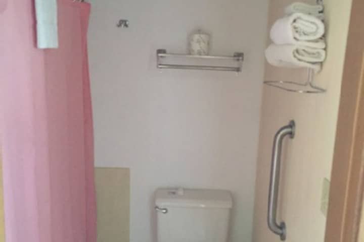 Room 312 of 408