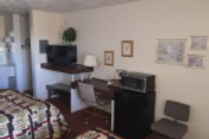 Room 41 of 408