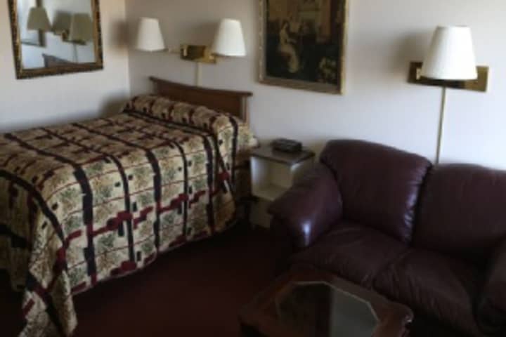 Room 345 of 408