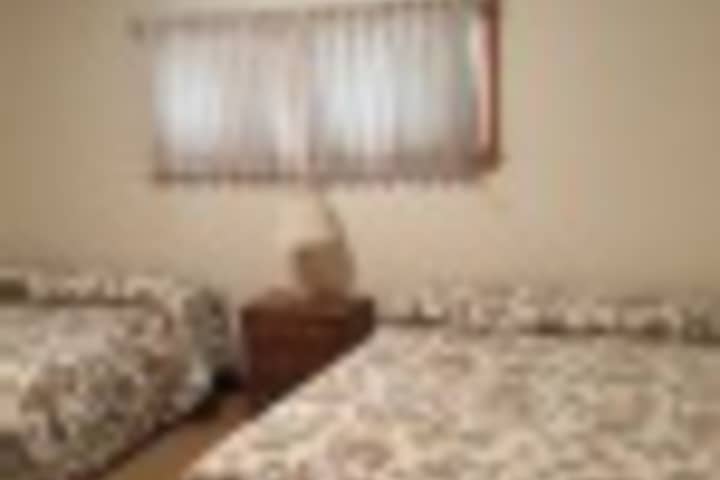 Room 184 of 408