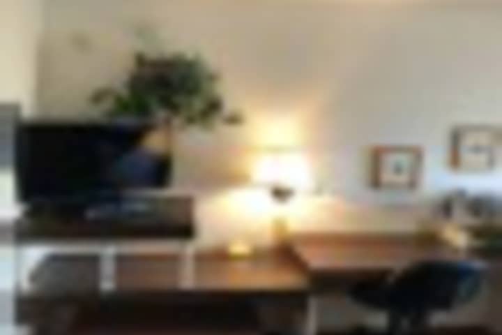 Room 375 of 408