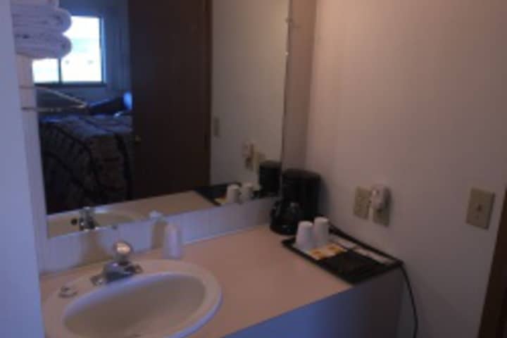 Room 403 of 408