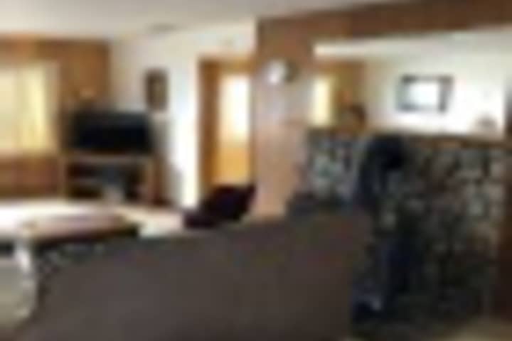 Room 279 of 408