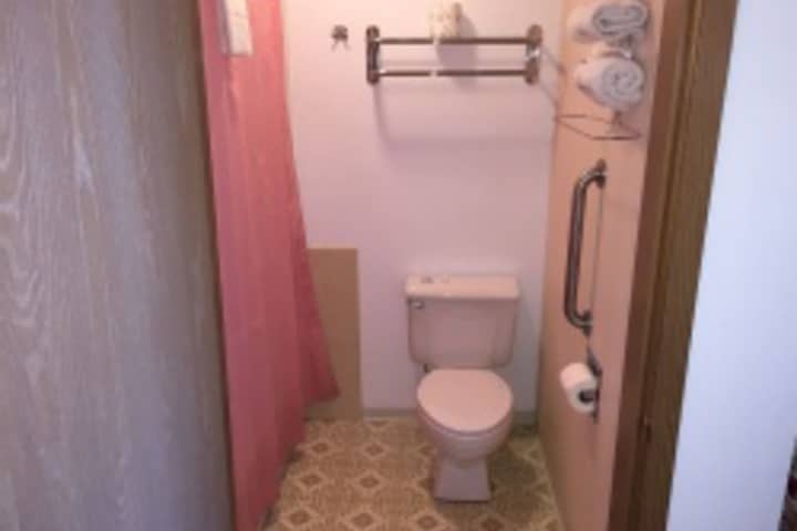 Room 391 of 408