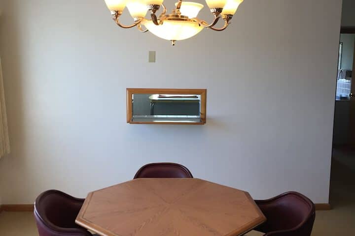 Room 206 of 408