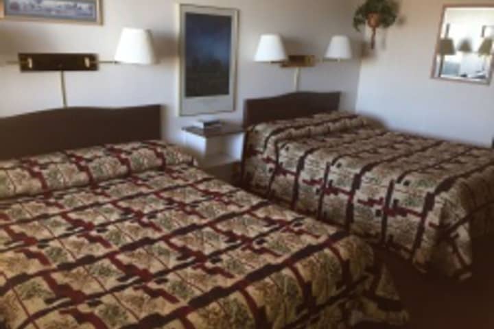 Room 55 of 408