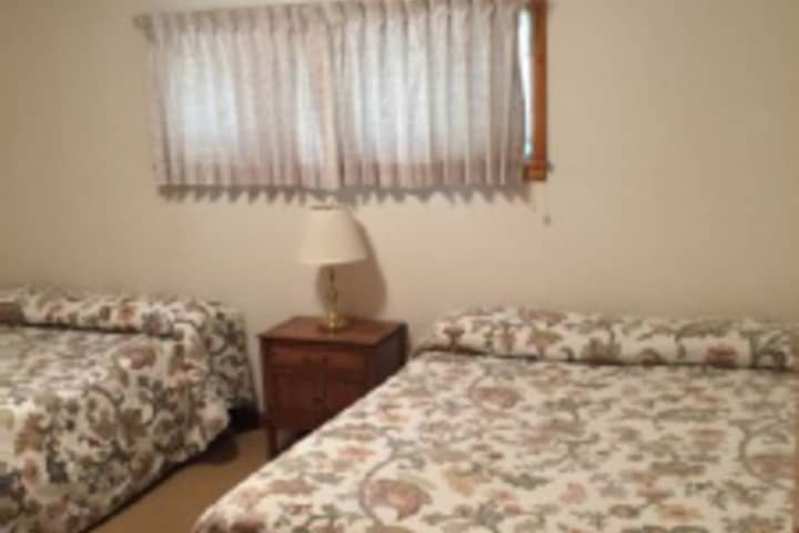 Room 188 of 408