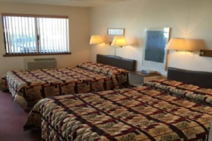 Room 69 of 408