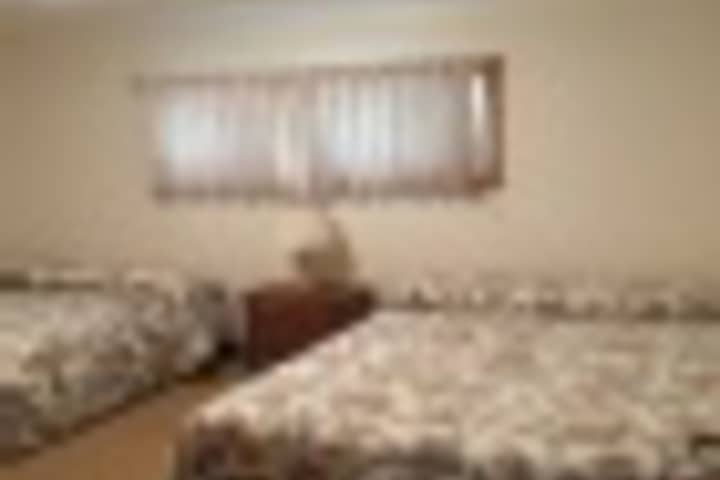 Room 183 of 408