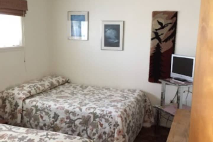 Room 204 of 408