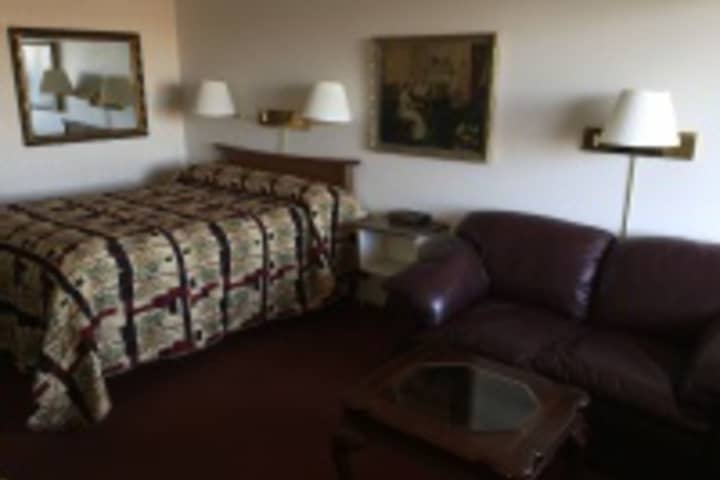 Room 342 of 408