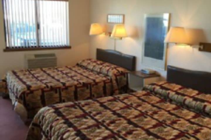 Room 68 of 408